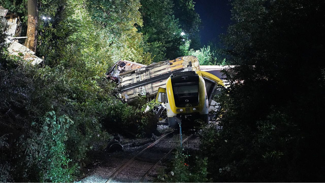 Três pessoas morrem em descarrilamento de trem na Alemanha