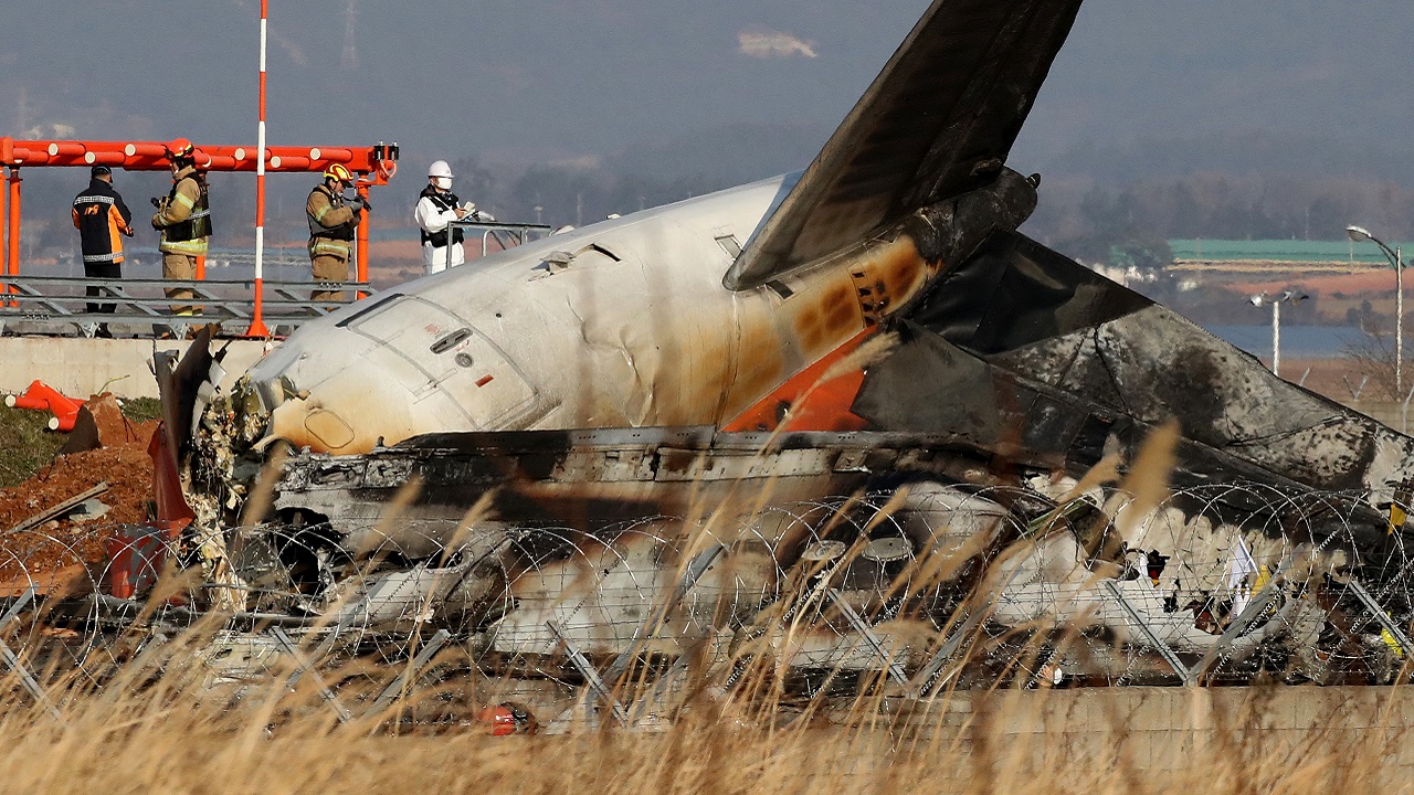 Investigação revela erro de piloto do avião antes de colisão na Coreia do Sul