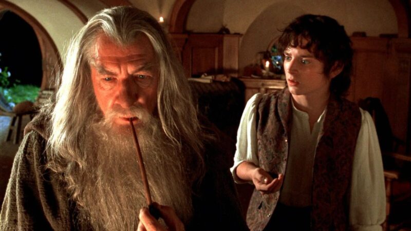 O Senhor dos Anéis: ator de Gandalf confirma retorno de Frodo em filme