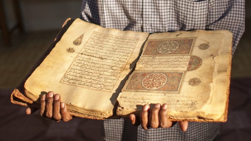 Manuscritos antigos retornam a Timbuktu após mais de uma década