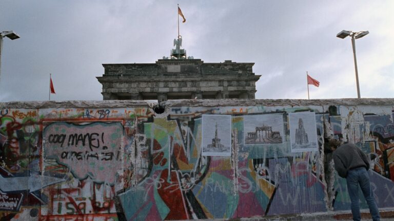 O Muro de Berlim: Concreto, Ideologia e Contradições