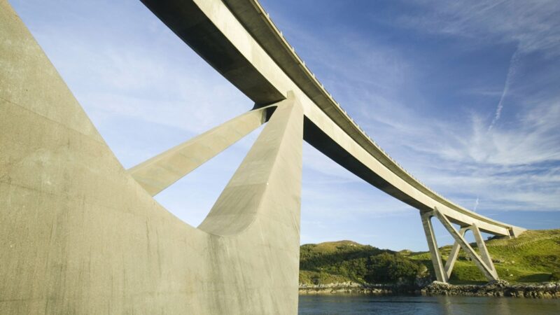 Conheça a rodovia na Escócia que virou um pesadelo turístico