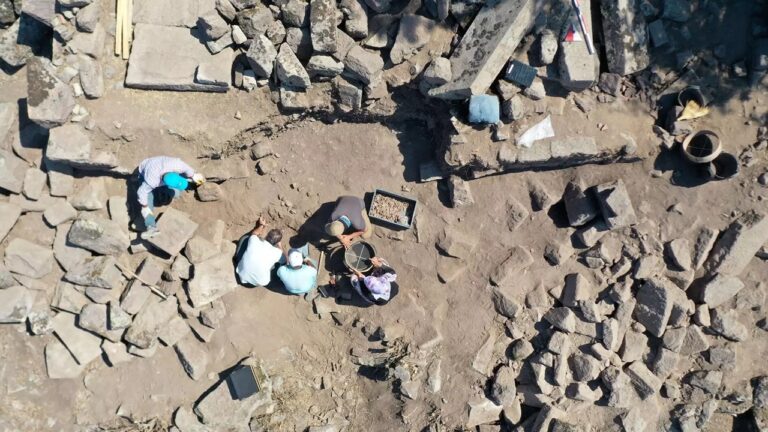 Descoberta de templo dedicado a Deméter em Aigai