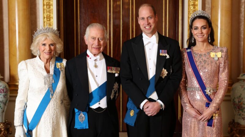 Incomodada, Camilla teria mandado Charles frear príncipe William