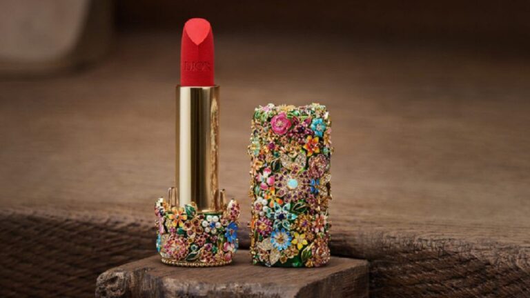 Marcas de luxo produzem cosméticos com diamantes e alta joalheria