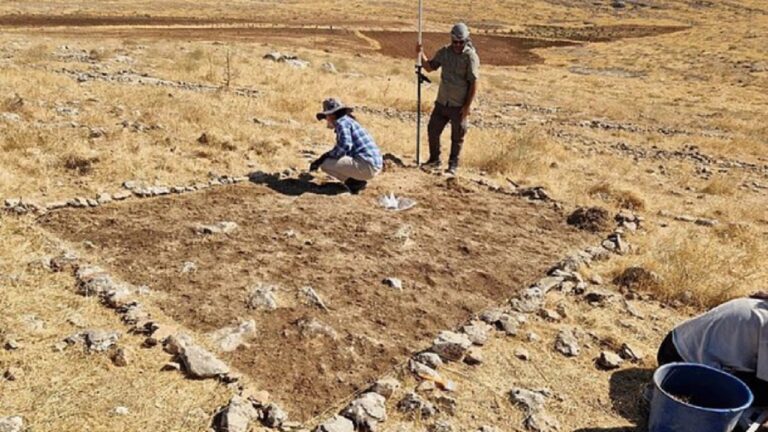 Estruturas mais antigas que Stonehenge são encontradas em escavação na Turquia