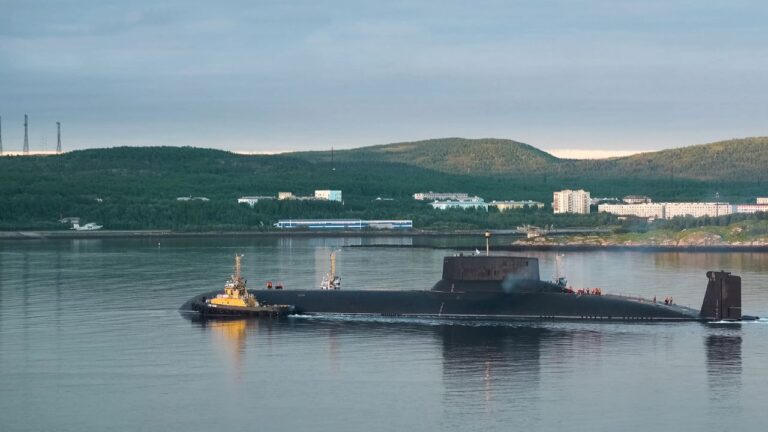Terremoto teria danificado base russa de submarinos nucleares