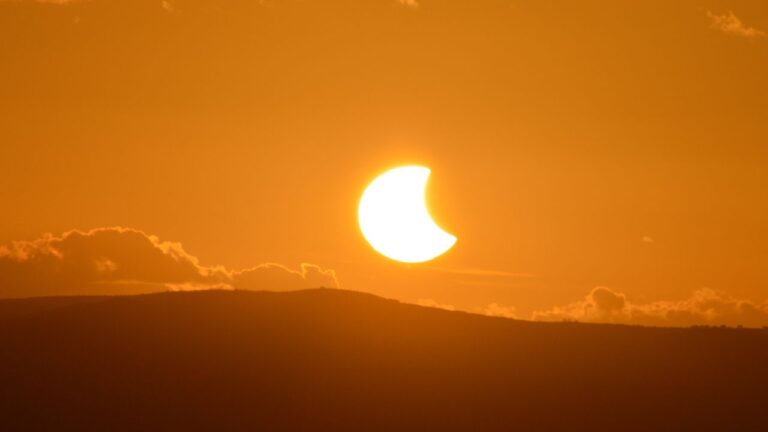 Eclipse solar ocorre neste final de semana; saiba de onde poderá ser visto