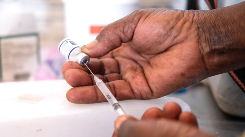 Suspensão de ajuda humanitária dos EUA matou crianças por malária
