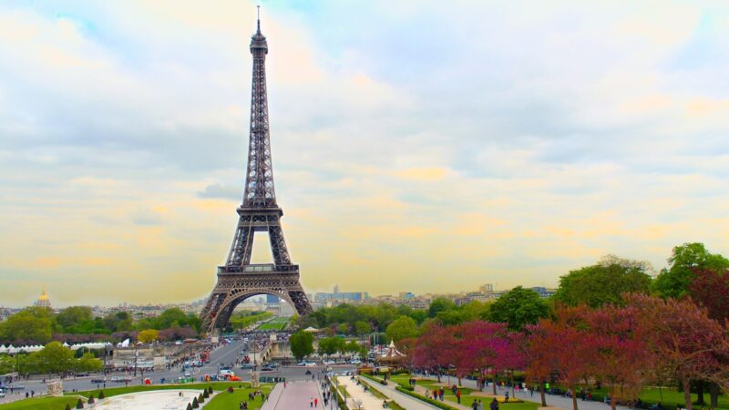 Veja como comprar casas com desconto em Paris
