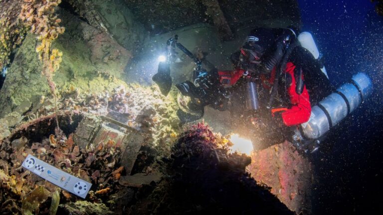 Mergulhadores recuperam objetos do HMHS Britannic, o irmão naufragado do Titanic