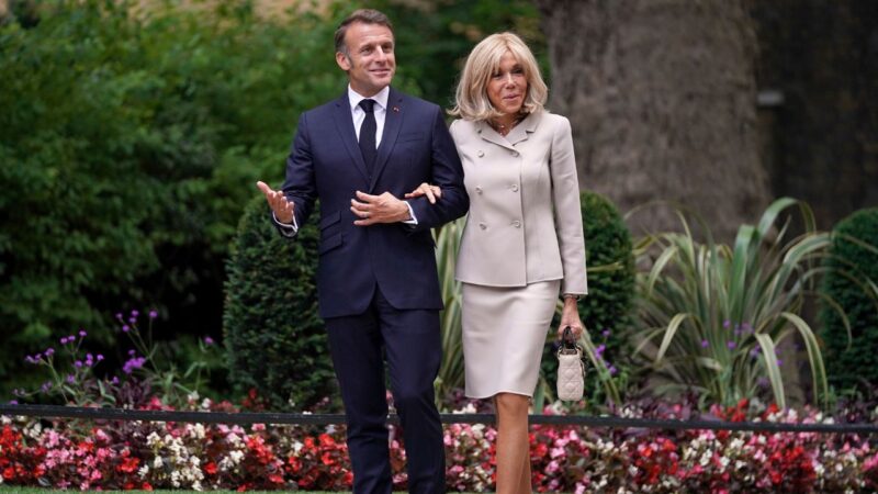 Autores de boatos sobre Brigitte Macron são condenados pela Justiça francesa