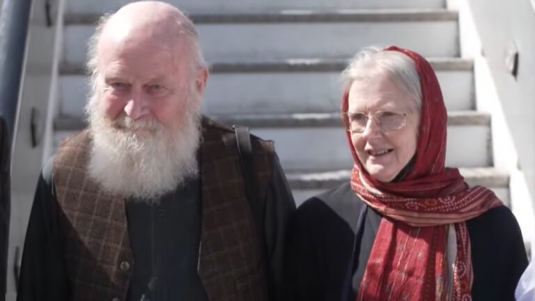 Casal britânico é libertado após oito meses detidos no Afeganistão