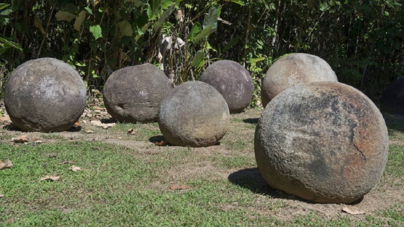 Especialistas restauram as misteriosas esferas de Diquís