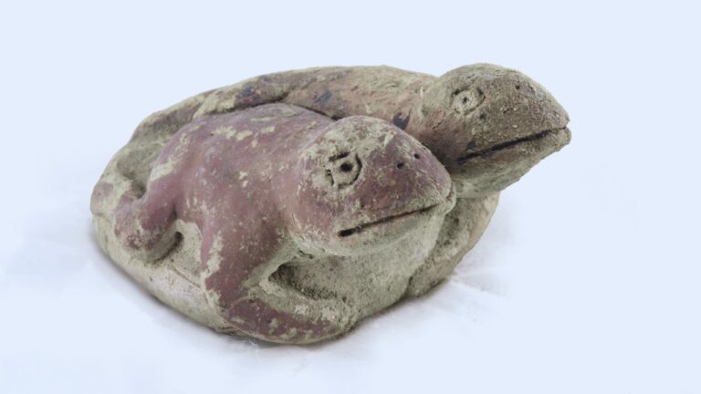 Estatueta reforça o simbolismo dos sapos na civilização Caral