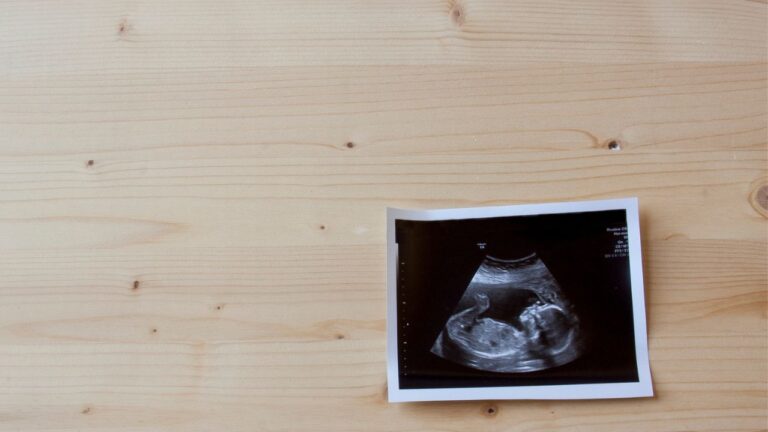 Plataforma japonesa vendia exames de ultrassom para enganar homens sobre paternidade