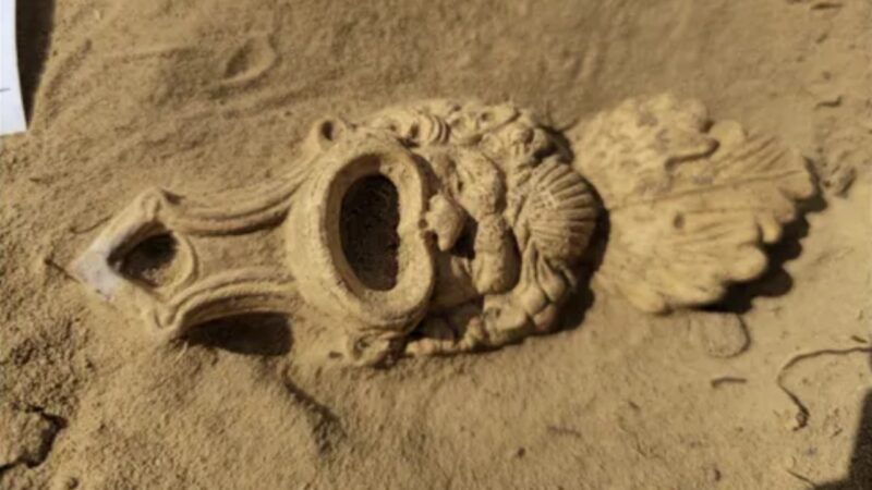 Lâmpada de óleo de 1.900 anos é encontrada em cemitério romano na Holanda