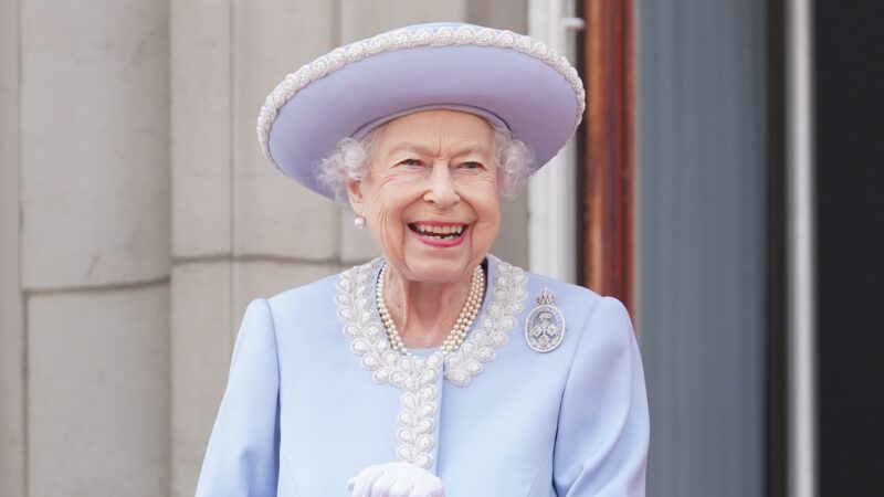 Esboços inéditos da Rainha Elizabeth II vão a leilão