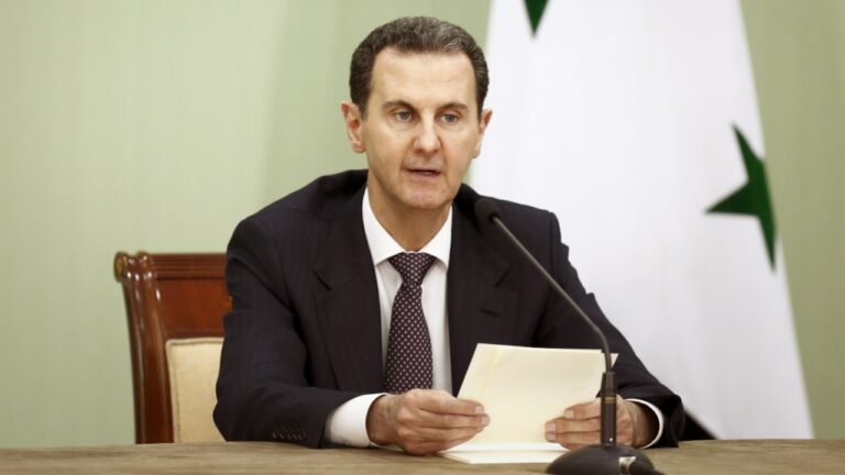 Bashar al-Assad é hospitalizado após envenenamento, em Moscou, na Rússia
