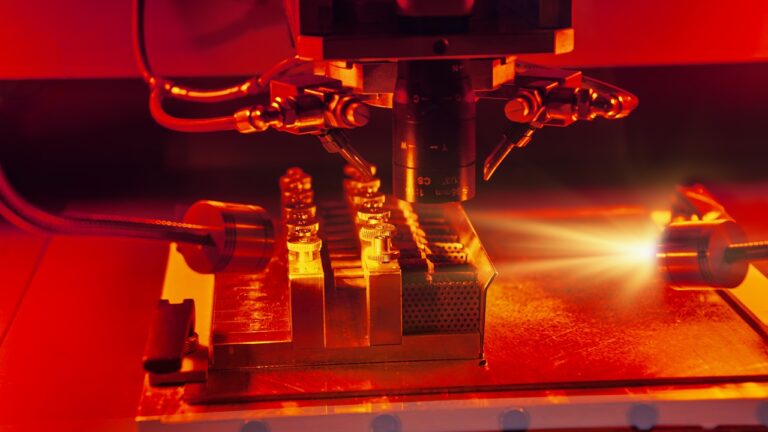Magnetismo de cristal é modificado com pulsos de laser