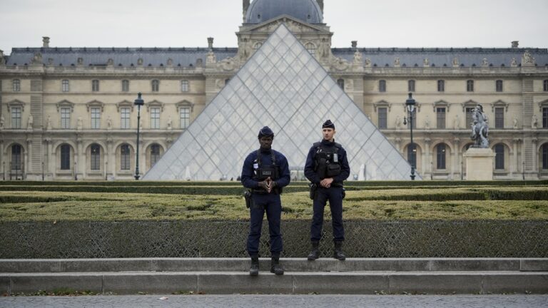 Roubo no Louvre: Prejuízo estimado é de quase R$ 550 milhões