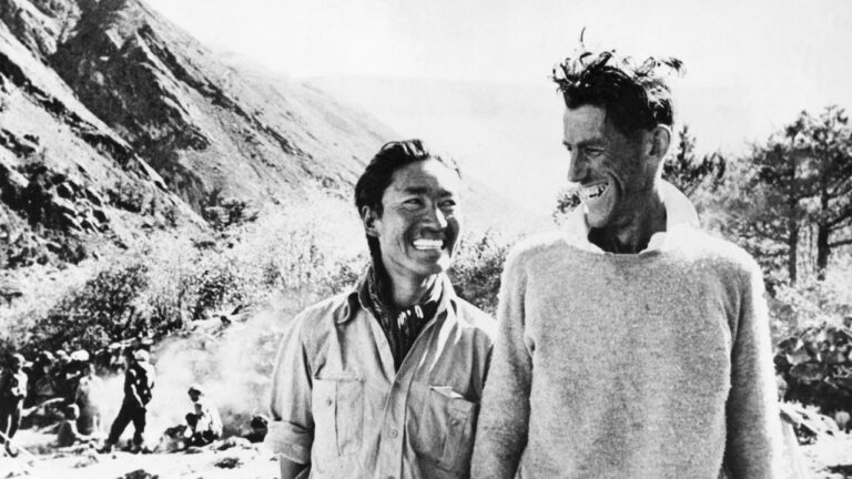 Os homens que escalaram o Monte Everest pela primeira vez