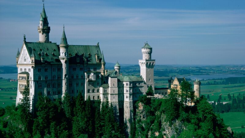 Neuschwanstein: o castelo que inspirou a Disney, foi lar de rei louco e base nazista