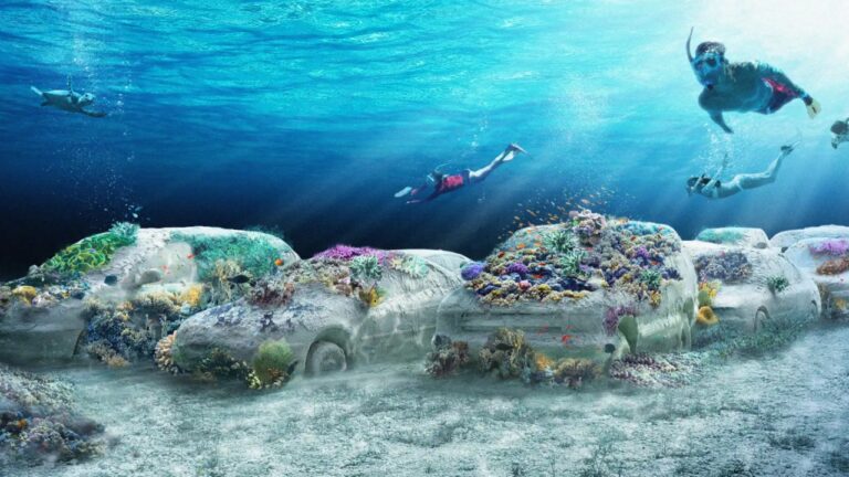 Miami cria recife artificial inédito com 22 carros submersos de concreto