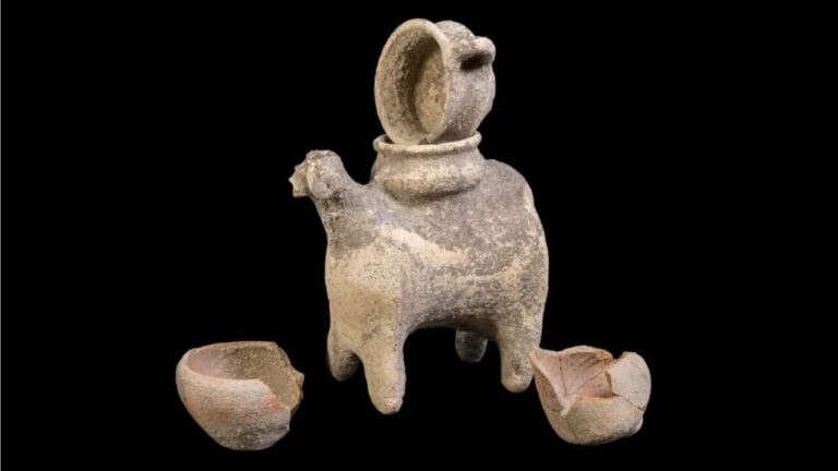 Bule em formato de carneiro de 3.300 anos é encontrado em Israel