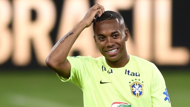 Justiça reduz pena de Robinho em 69 dias, em Tremembé