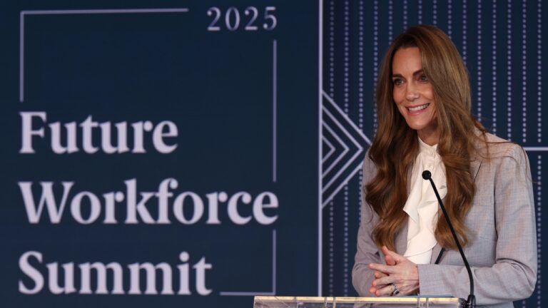 Princesa Kate discursa pela primeira vez após diagnóstico de câncer