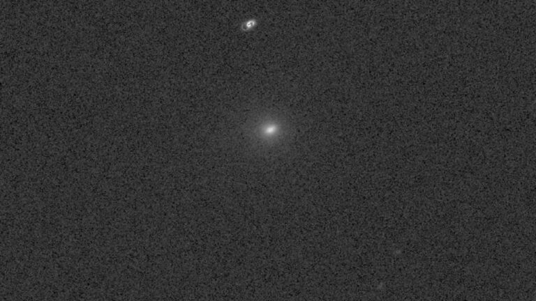 Astrônomo revela primeira imagem do cometa 3I/ATLAS