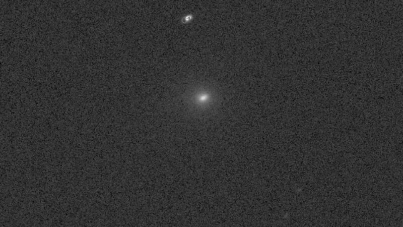 Astrônomo revela primeira imagem do cometa 3I/ATLAS