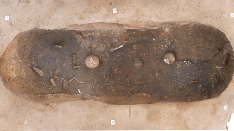 ‘Vasta área de sepultamento romana’ com túmulos de cremação é descoberta na França