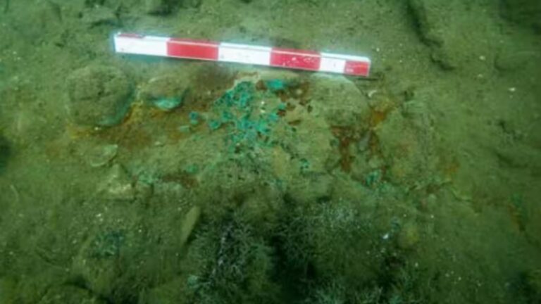 Arqueólogos descobrem mina submersa de 2.300 anos na Turquia