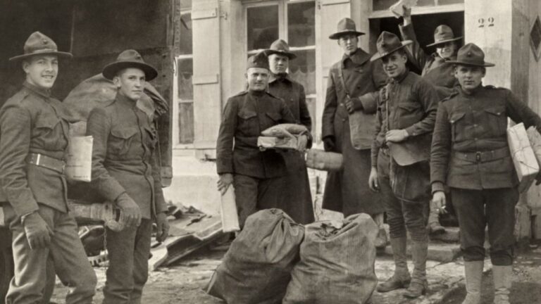 Em 1918, soldados americanos fizeram um Natal improvisado em meio às trincheiras