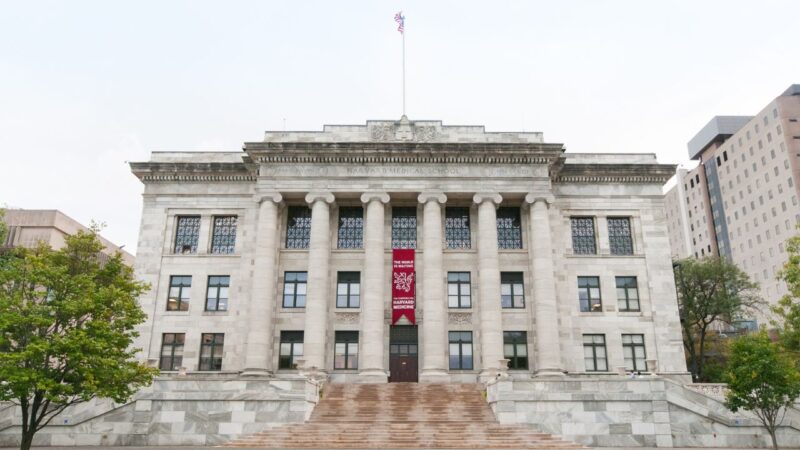 Crime em Harvard: ex-gerente de necrotério é condenado por vender partes de corpos