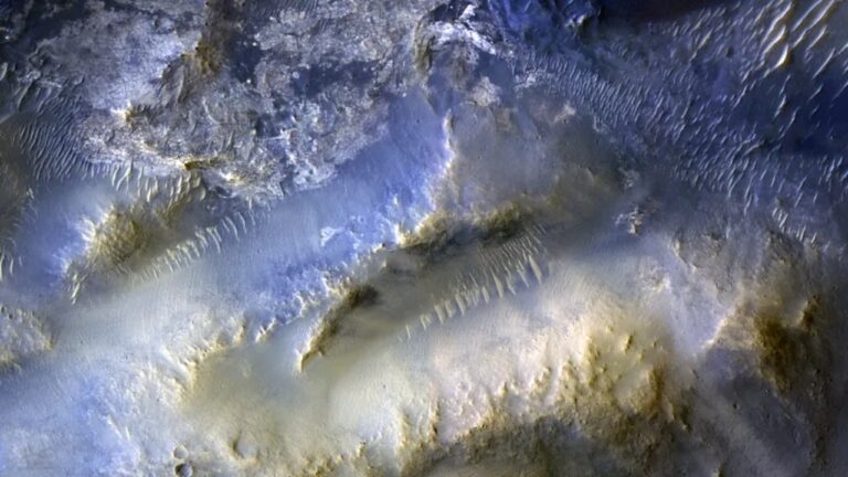 Sonda da NASA registra a 100.000ª imagem de Marte em quase 20 anos de missão
