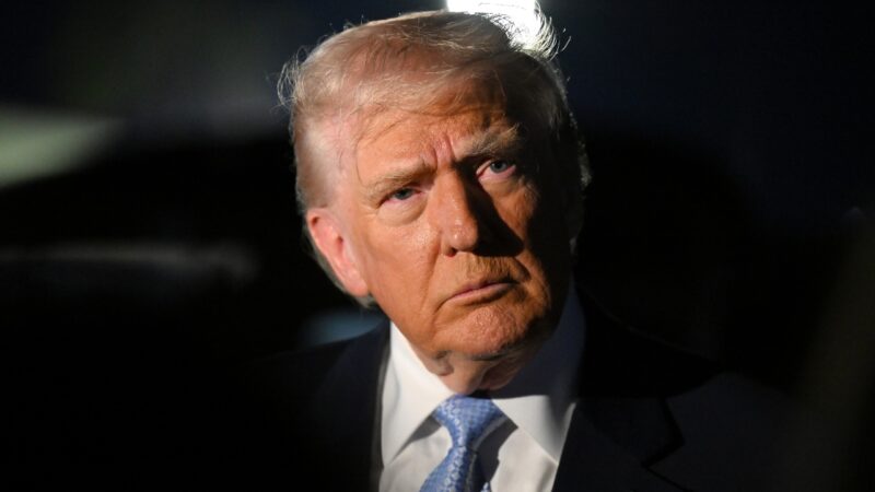 Boneco de Trump é queimado em festival natalino na Guatemala