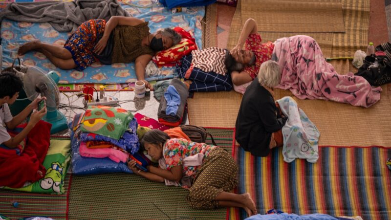 Tailândia e Camboja começam a negociar fim de confrontos mortais