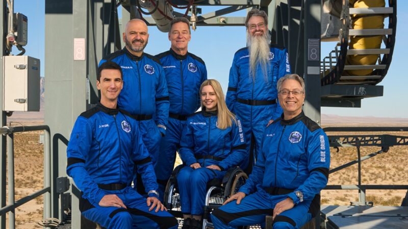 Voo da Blue Origin leva primeira pessoa cadeirante ao espaço