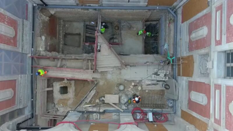 Escavações revelam camadas ocultas da história do Palácio de Versalhes