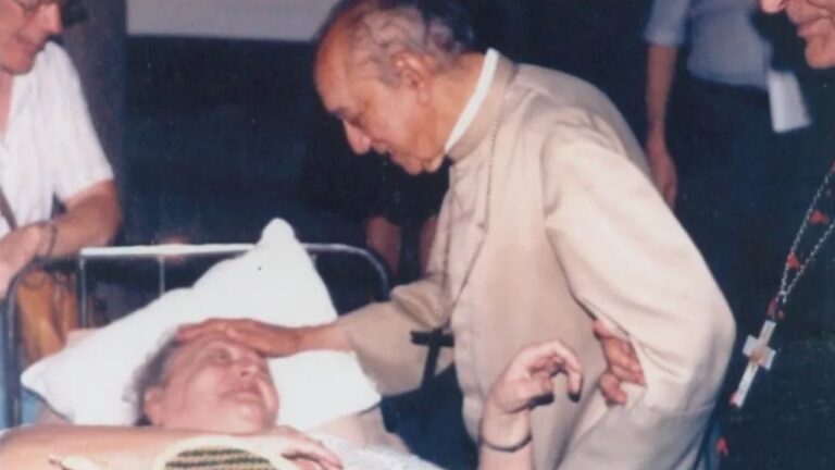 Brasileira que viveu 50 anos acamada pode se tornar primeira santa paulista