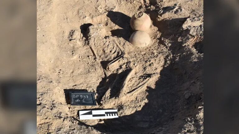 Ritual desconhecido surge em sepultamento de 4 mil anos