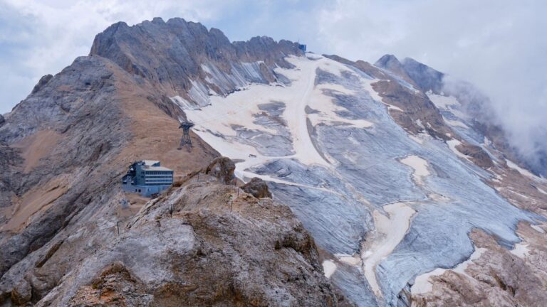 IA e drones ajudam a localizar corpo de alpinista que desapareceu nos Alpes italianos