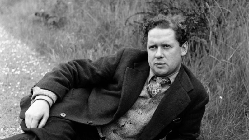 Editor diz que poeta Dylan Thomas era “plagiador em série”