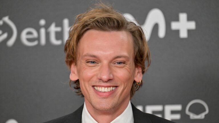 Ator de Stranger Things diz ter se inspirado em crime real para criar vilão