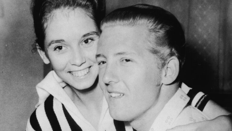 Jerry Lee Lewis: como casamento com prima de 13 anos destruiu carreira do músico