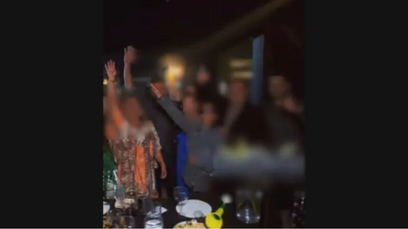 Menino aparece vestido de oficial nazista em formatura no RS