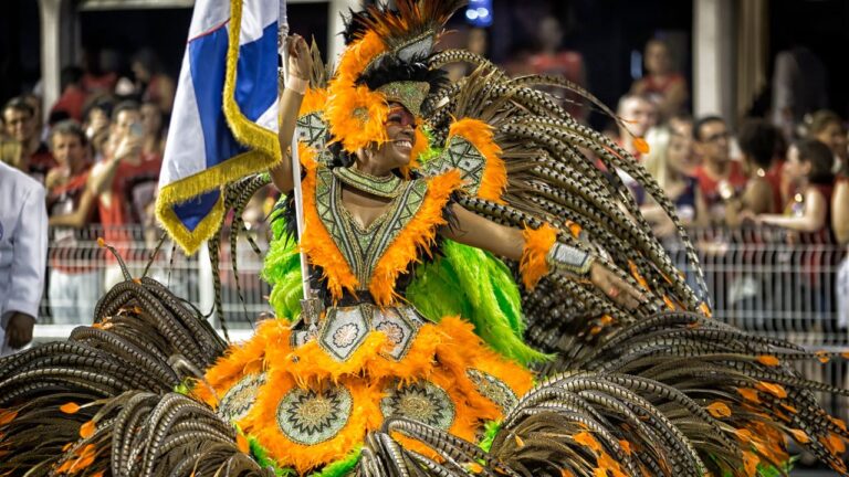 5 desfiles com temas históricos para assistir no Carnaval de São Paulo